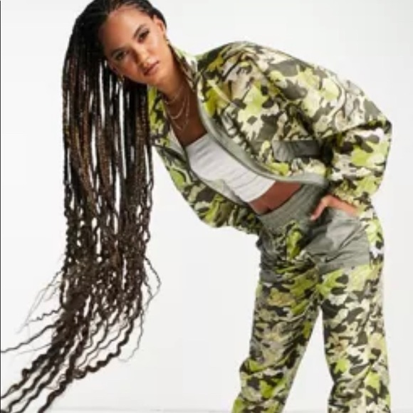 New🌿Nike Sportswear AOP Jacket - Picture 2 of 11